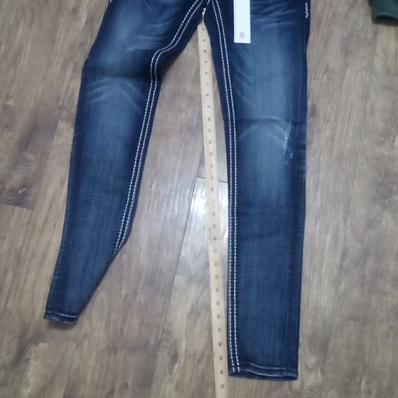 Rock Revival NWT Women's 26 Skinny Charlotte Bejeweled Shimmer Distressed - Picture 13 of 14